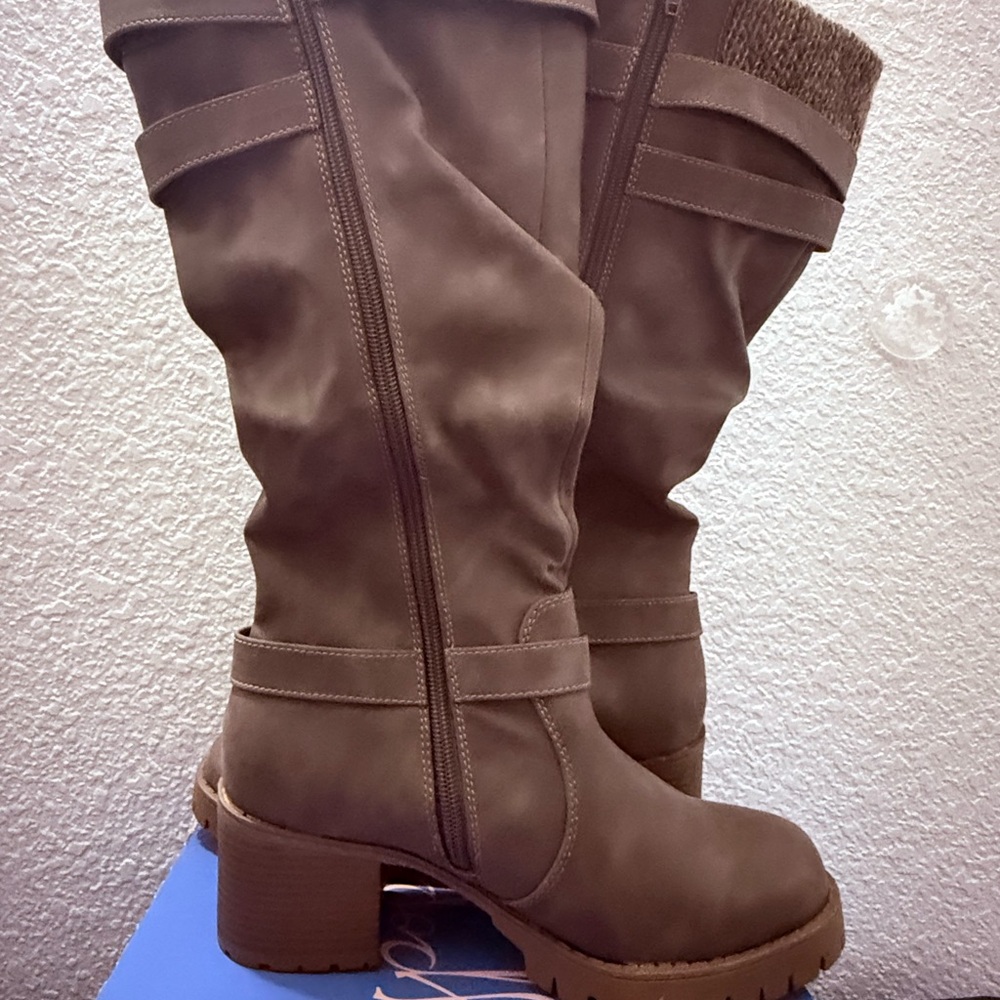Jellypop Knee-High Boots W8 w/Knit Cuff. Brand New Never Worn - Picture 10 of 12